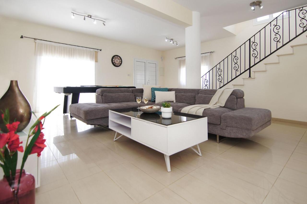 Nissi Adamite Villa Agia Napa Buitenkant foto